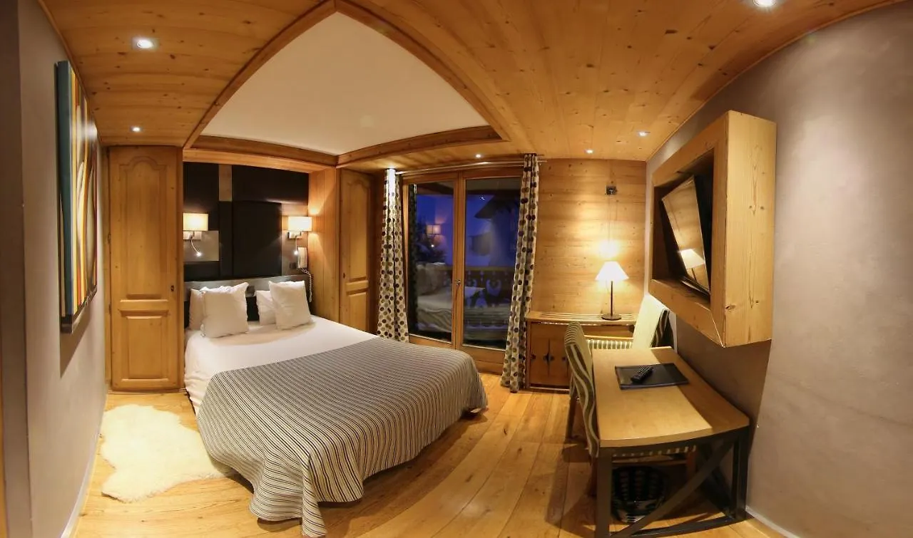 Hotel Alpina & Spa - Restaurant Oxalis Les Gets France