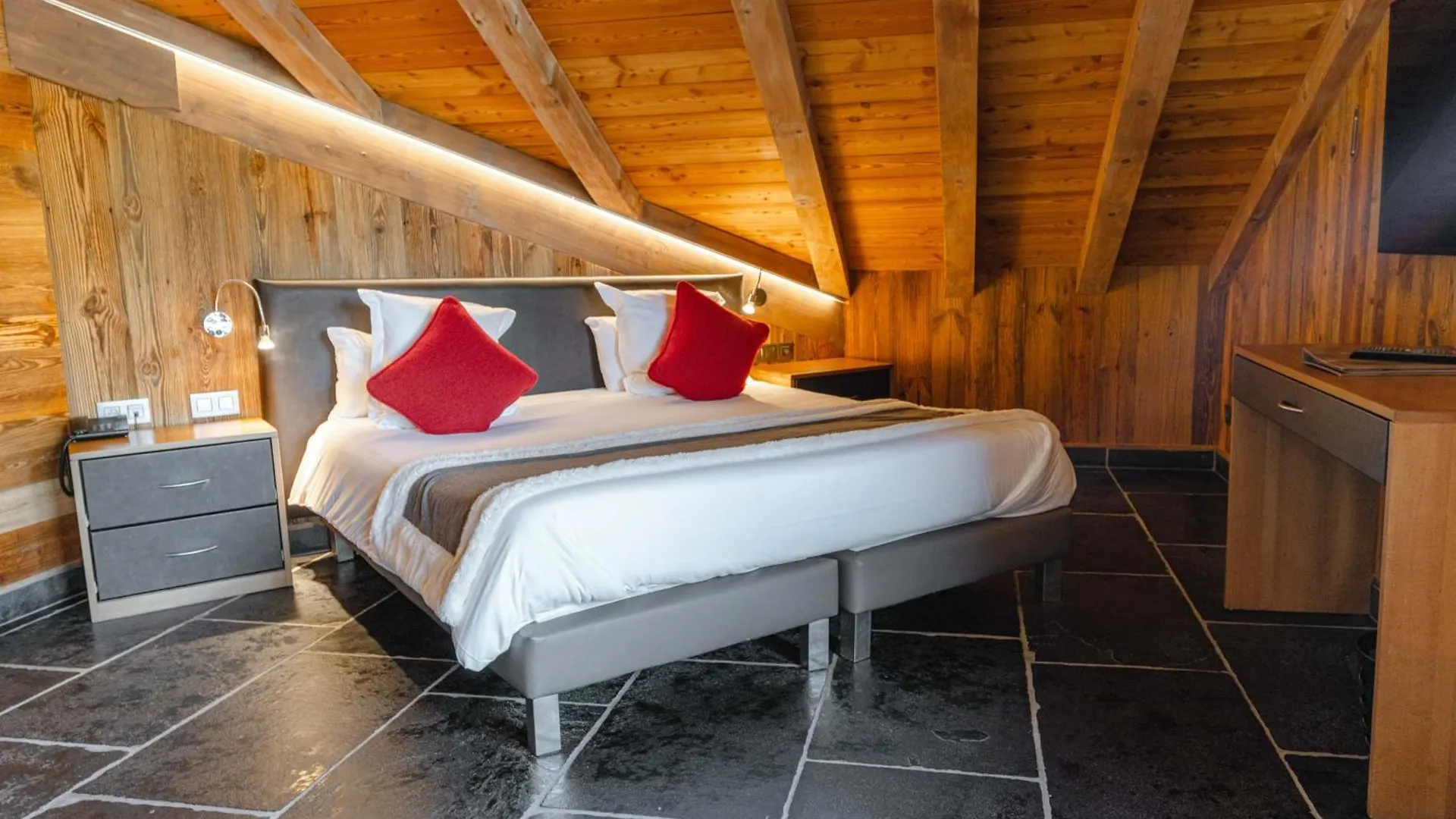 Hotel Alpina & Spa - Restaurant Oxalis Les Gets