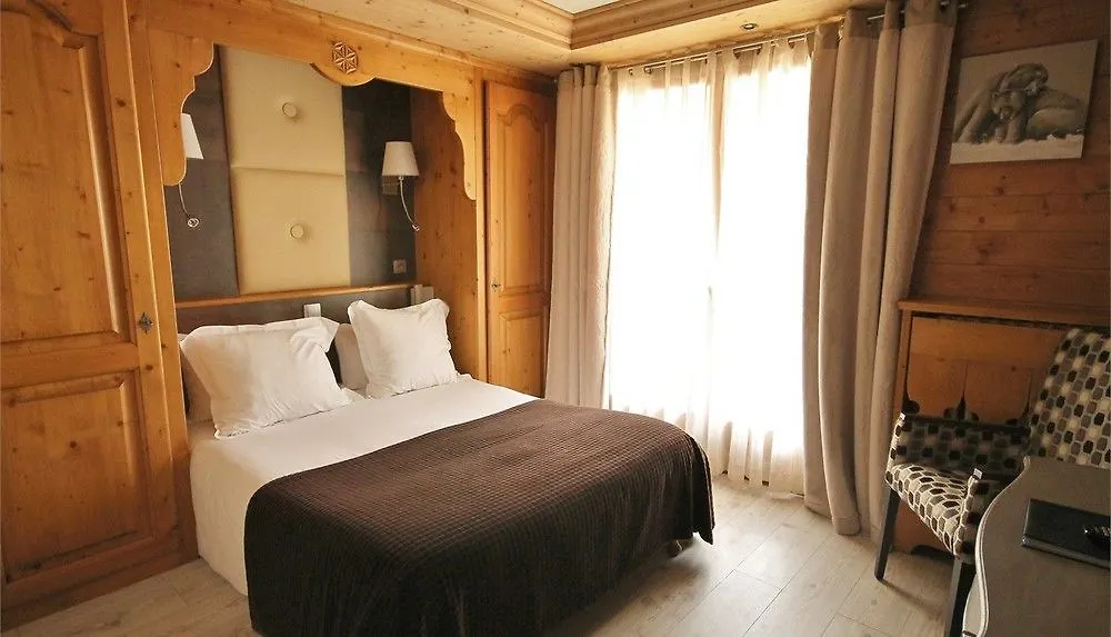 Hotel Alpina Les Gets 3*,